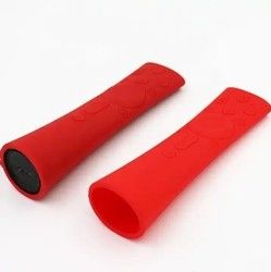 Couleur rouge claire bleue de TV de silicone glissement à distance antipoussière de couverture d'anti