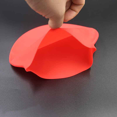 Bonnet de bain imperméable d'approvisionnements en caoutchouc de silicone doucement multicolore