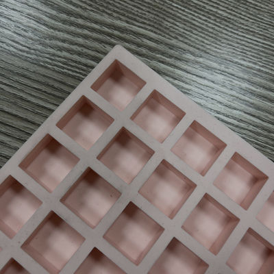 Moule carré portatif de sucrerie de silicone 225 cavités pour le caramel gommeux mâche